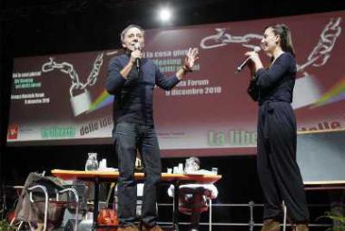 The moderators: Paola Maugeri and Roberto Vecchioni